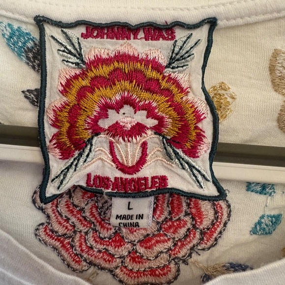 Johnny Was Embroidered Top Size Large with Butterflies Excellent Condition - Picture 8 of 8